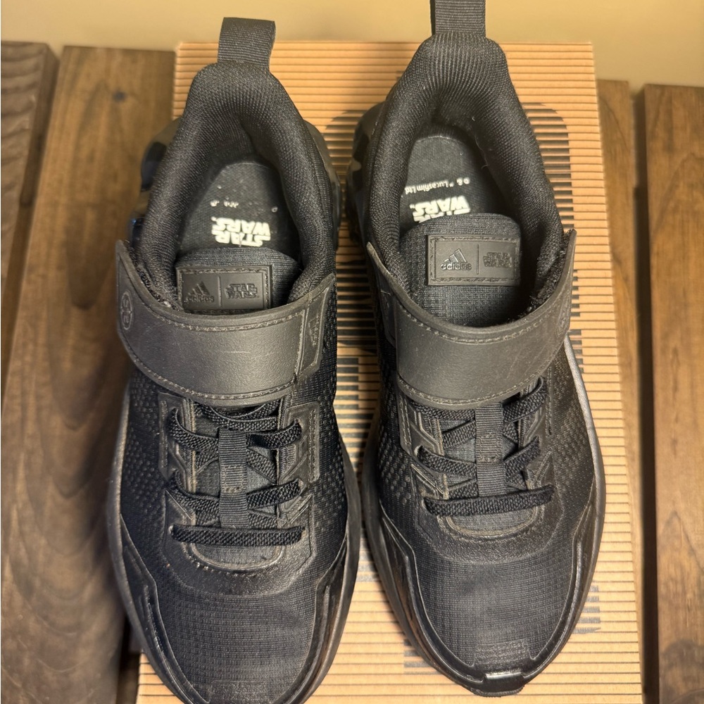Adidas Star Wars Kids Black Shoes - Picture 6 of 7